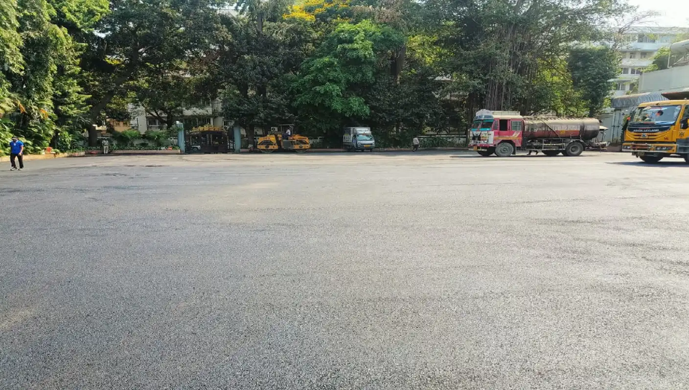Finished road surface at the CCI site